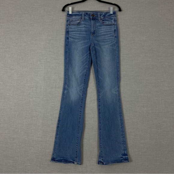 American Eagle Hi-Rise Skinny Kick Jeans Sz 4 Next Level Stretch - Picture 1 of 12